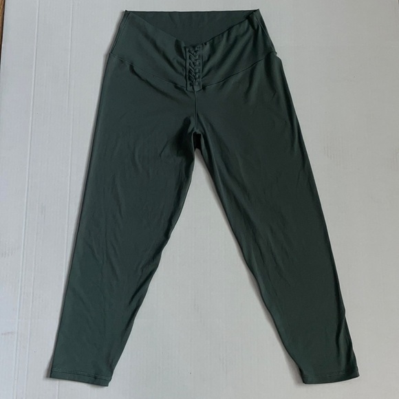 aerie Pants - Offline by Aerie Real Me Laced Hi Waisted 7/8 Legging XL Short color Palm
